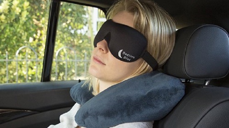 Ngủ trong xe ô tô bật điều hòa có thể gây nguy hiểm chết người